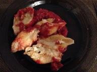 Makaron conchiglioni w sosie pomidorowym i 3 serami 